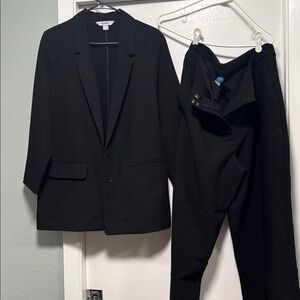 Old Navy Black Tailored Blazer Jacket large and pants petite